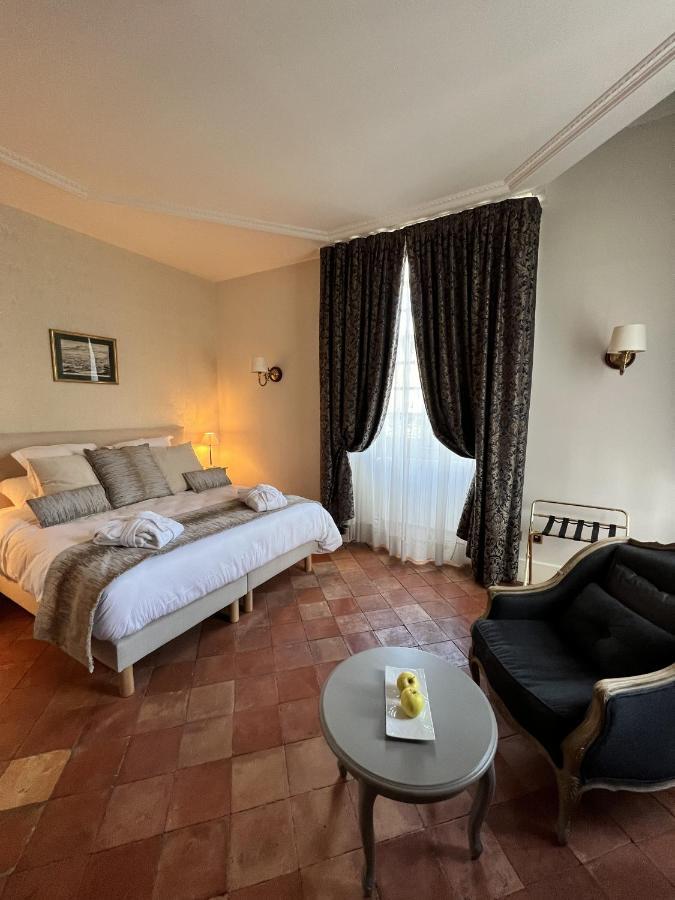 Relais Mira Peis Hotel Mirepoix  Bagian luar foto